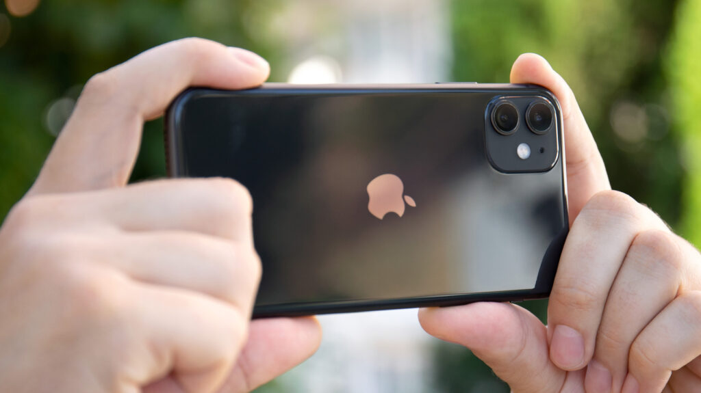 foto: iphone (slash gear)
