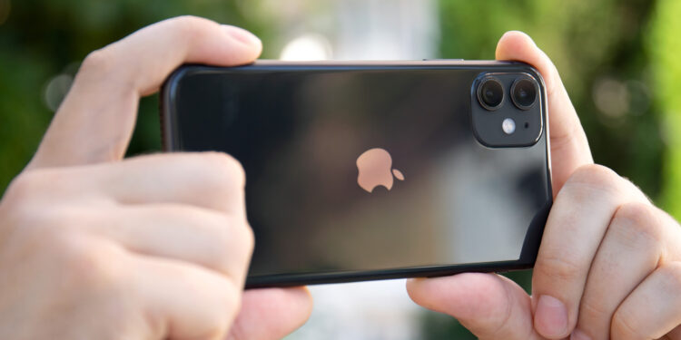 foto: iphone (slash gear)