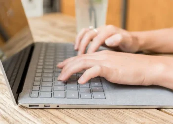 foto: cara restart laptop menggunakan keyboard (blackview)