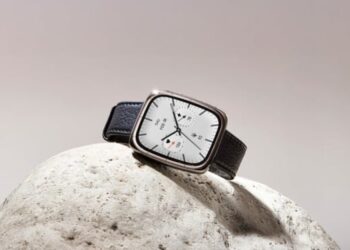 foto: amazfit active 2 square