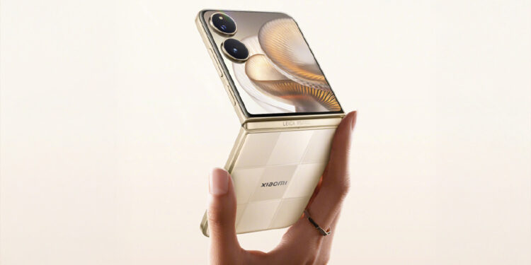foto: xiaomi mix flip 2