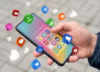 Akun Ganda Dianggap Ancaman, DPR Desak Regulasi Ketat untuk Medsos