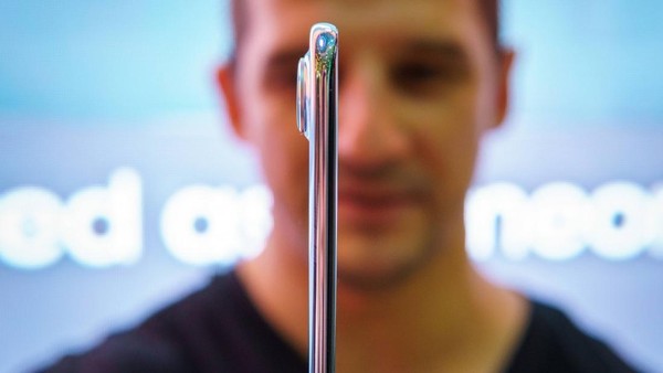foto: tecno pova slim 5g